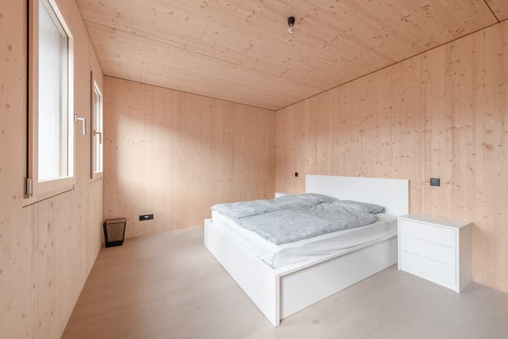 Dhoma kryesore

Fotografia e arkitektit F. Companion
