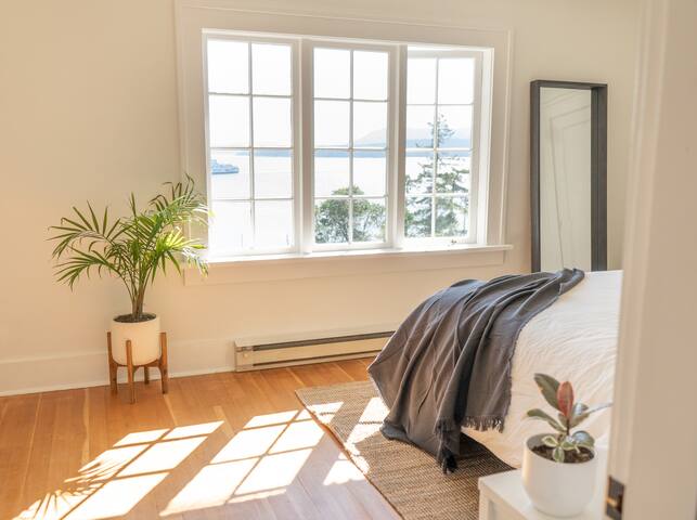 Arbutus Lodge at the Tides