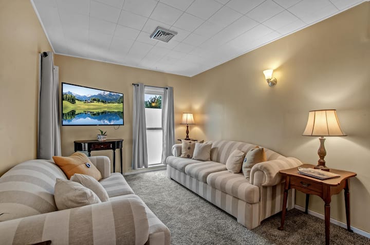 Tranquil Nest - Peaceful Stay In Akron Ny - Corfu, NY