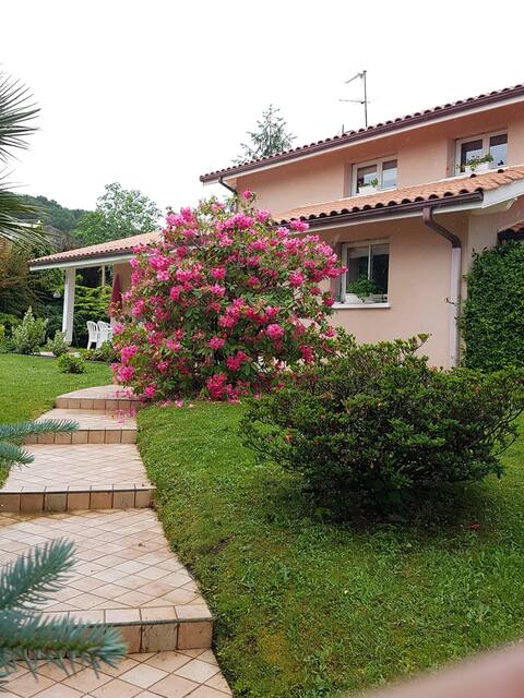 Beautiful 170m² villa with swimming pool sleeping 6