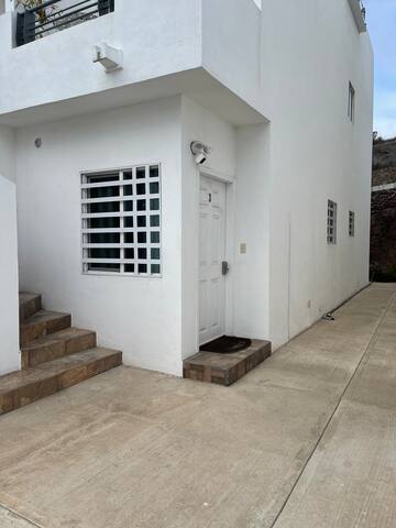 Entire home with 1 bedrooms in Playas De Rosarito - Bottom Floor Nice Rosarito 1 bedroom Townhouse