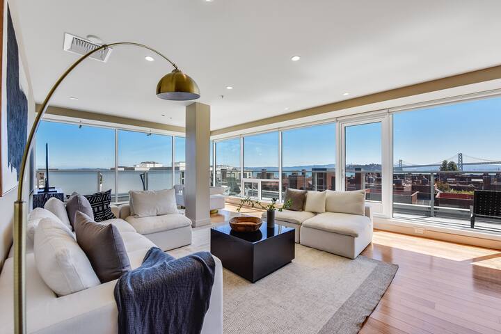 Stunning luxury condo with best views in SF!