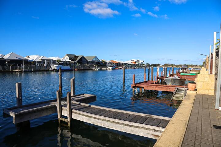 Canal Views – gorgeous Mandurah holiday home gallery image 4