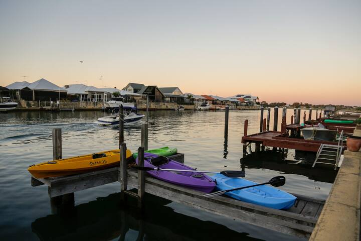 Canal Views – gorgeous Mandurah holiday home gallery image 2