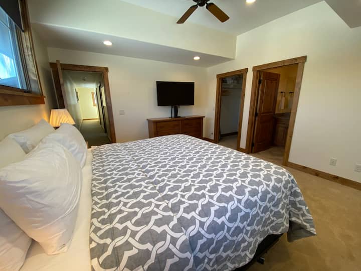 Dormitorio 2 (tamaño king)