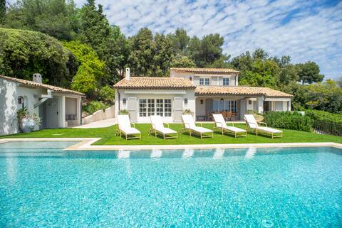 Mas Bellevue luxury villa