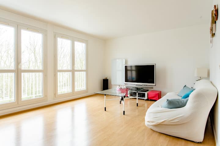 Chambre Privée Dans Appartement Avec Salle De Bain - Magny-les-Hameaux