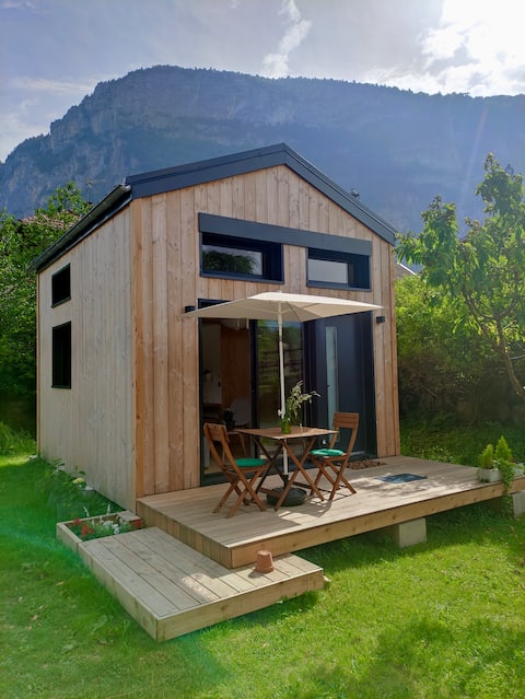 A Tiny House at the foot of the mountains