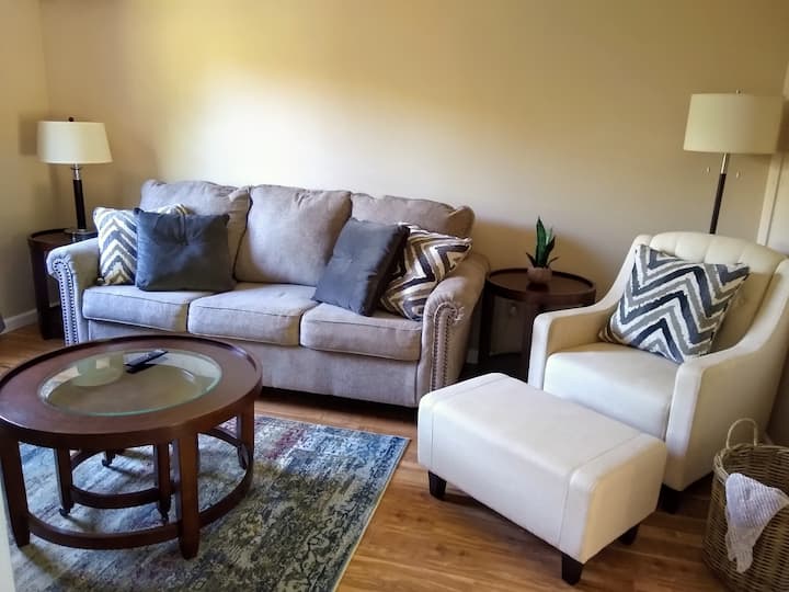 Beautiful Guest Retreat Just Outside Saratoga - Saratoga, NY