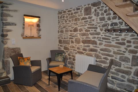 Popular Airbnb listing: Félicie's House in Saint Pol De Léon