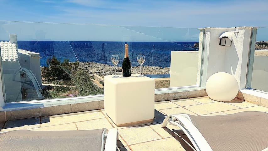 Binibeca Luxury Villa, Sea access, private pool