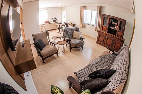 Cozy 2-Bedroom Apartment | Wifi + Self Check-in