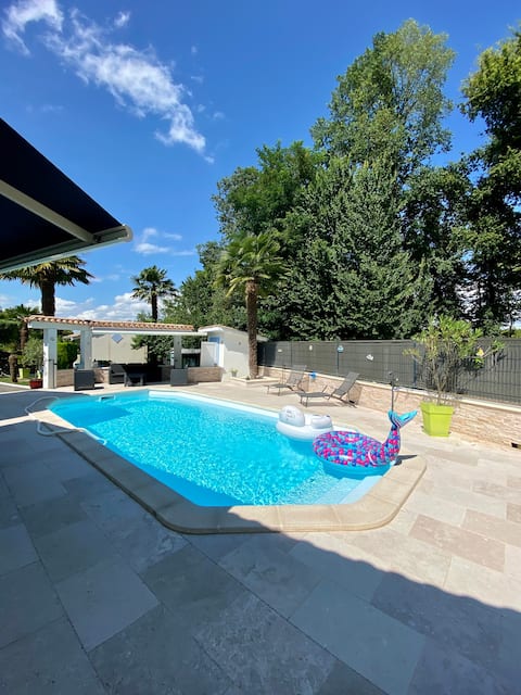 3-star vacation rental with pool