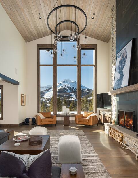 Luxury Home, Ski-in/Ski-out access, LONE PEAK VIEW