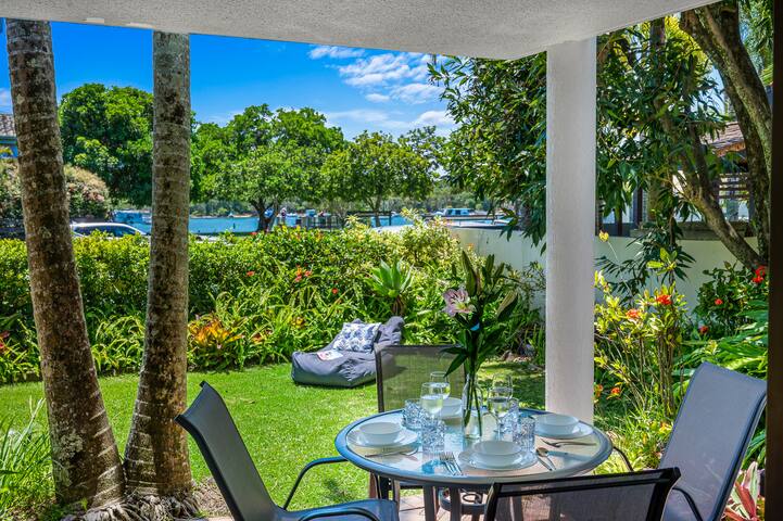 The Garden View – Peaceful Ground Floor Apartment gallery image 2