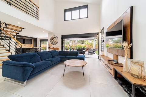 Villa Ilyana - 10 pers - near beach - pool