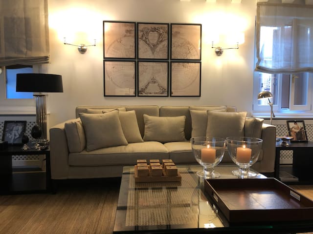 Notti magiche a Venezia – 027042 – LOC – 08915