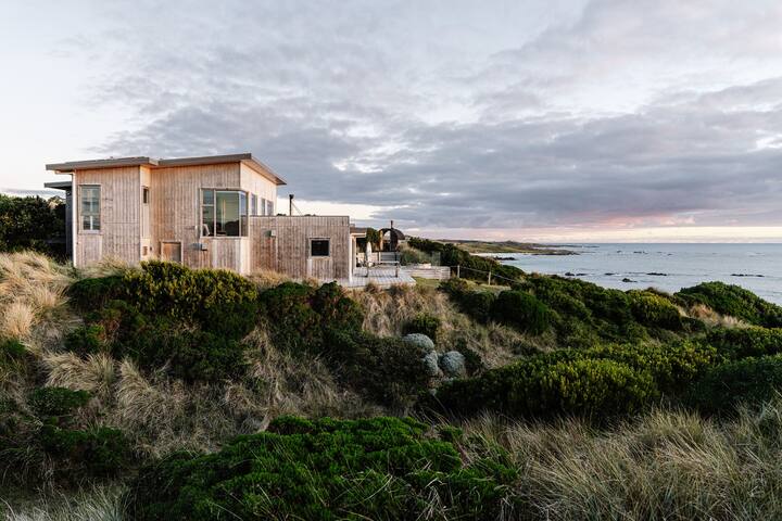 Shore House- King Island’s unforgettable escape gallery image 2