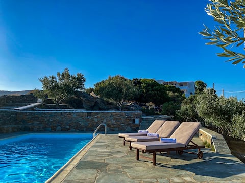 Verros Suite: Private Suite in Unique Pool Villa