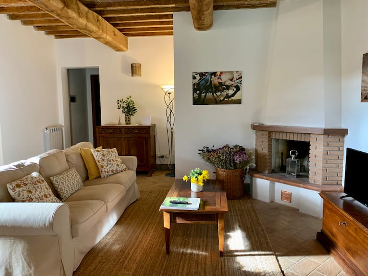 Charming Tuscan Home With Pool, Garden & Air-con - San Gimignano