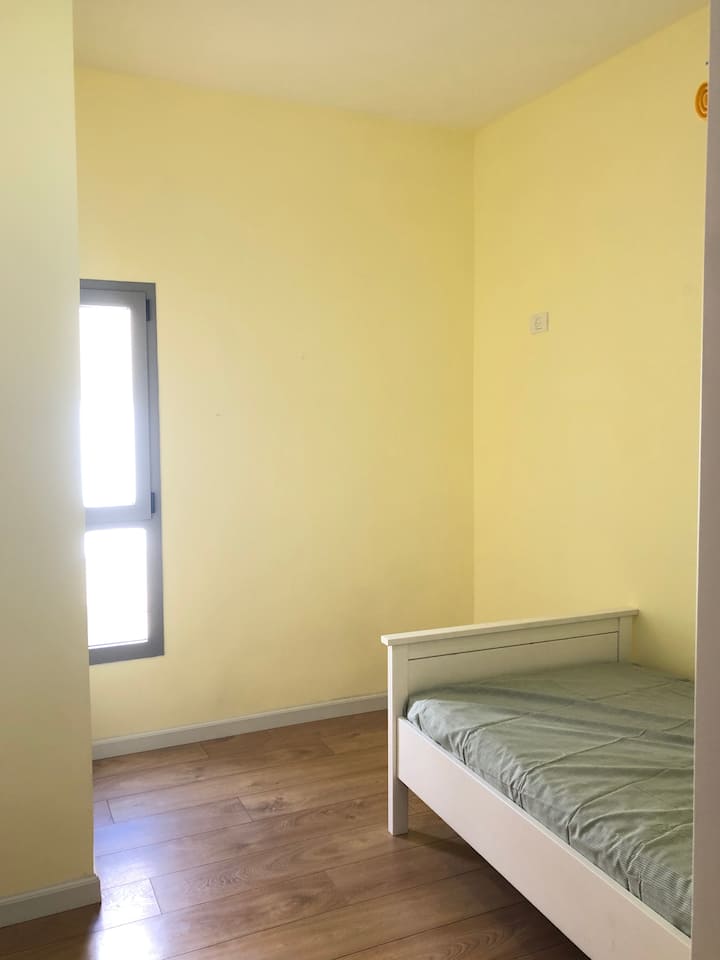 غرفة النوم 2