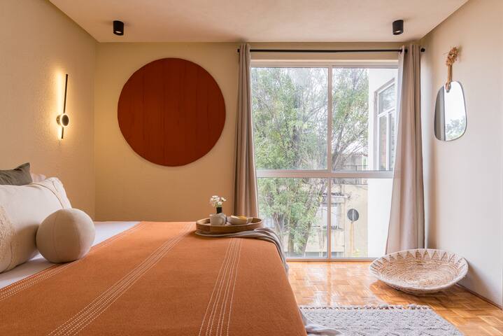 2 Designed APTS IN ❤️ OF CONDESA -4BR-4BATH-9PPL gallery image 5