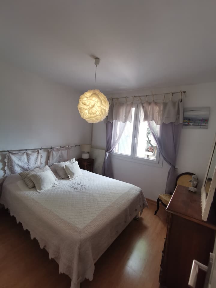 საძინებელი 1