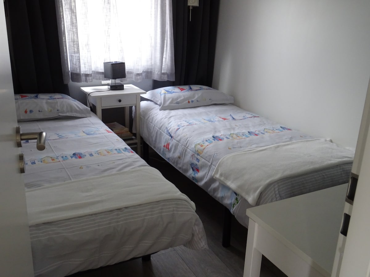 ห้องสำหรับเด็กมี 2 เตียง 80