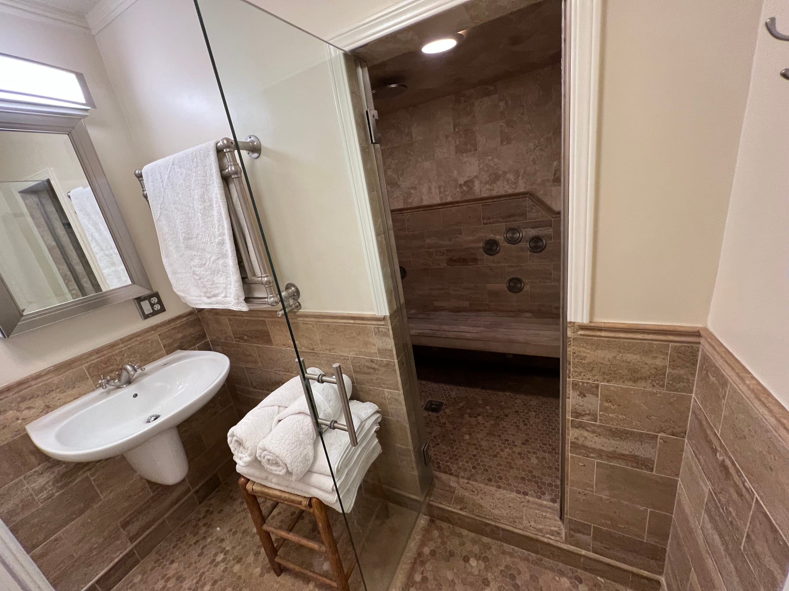 Home in San Francisco · ★4.98 · 2 bedrooms · 1 bed · 1 bath - Image 25
