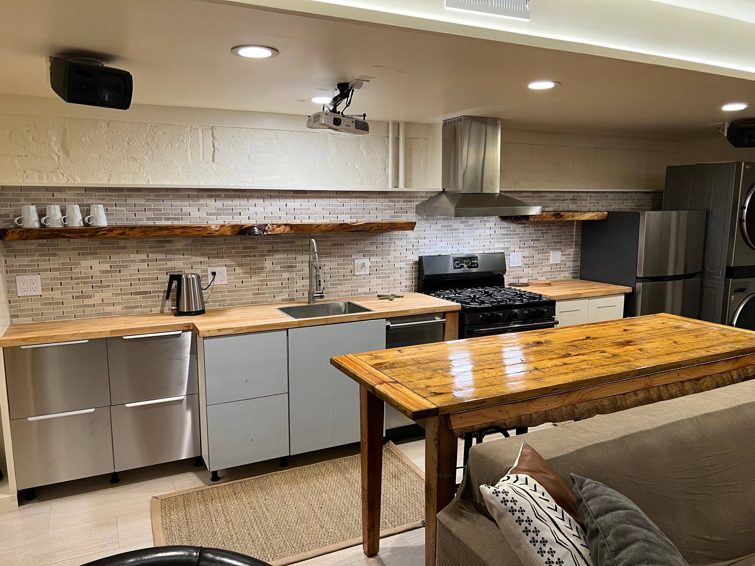 Home in San Francisco · ★4.98 · 2 bedrooms · 1 bed · 1 bath - Image 42