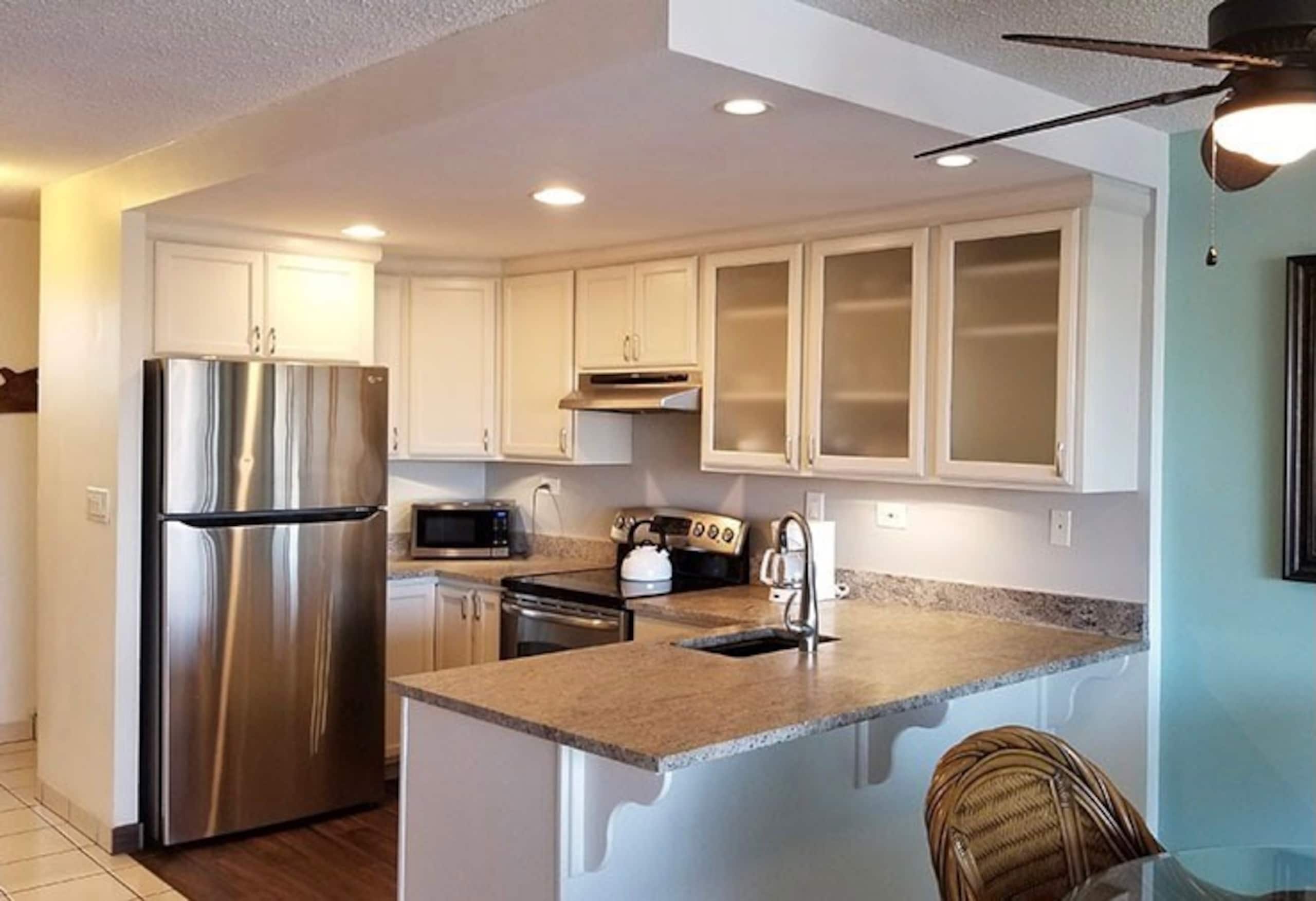 Condo in Kailua-Kona · ★4.8 · 1 bedroom · 2 beds · 2 shared baths - Image 4