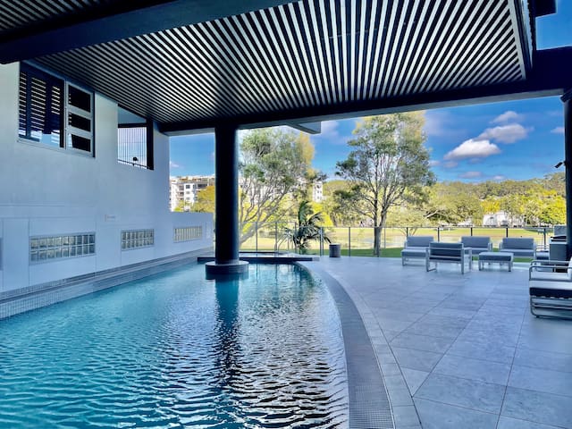 Beach Life Ocean View Apartment