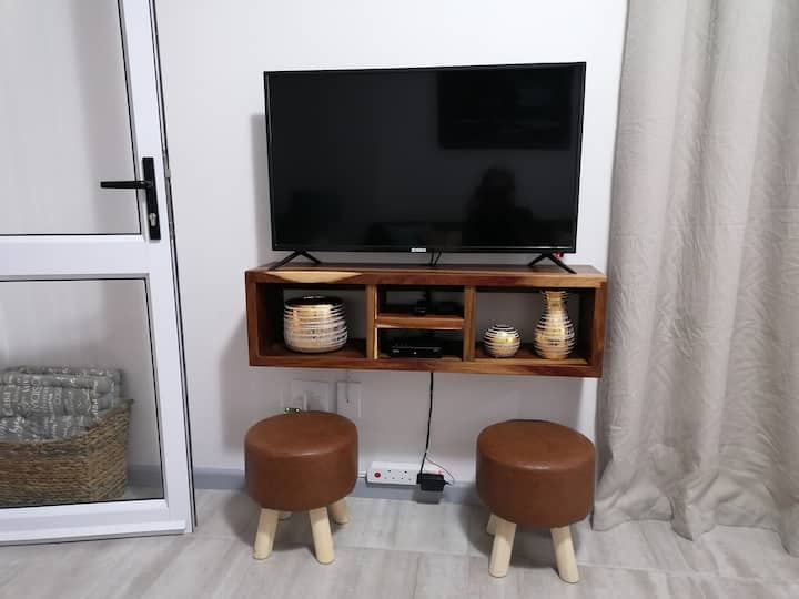 1 Bedroom Stylish Self Catering Apartment - Springbok