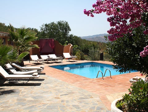 Cortijo Barranquero, lanthus, Los Romanes, swimming pool