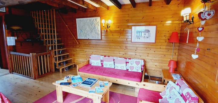 Le Crêt Joli Chalet. - Haute-Savoie