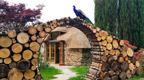 A beautiful thatched barn in the heart of Purbeck