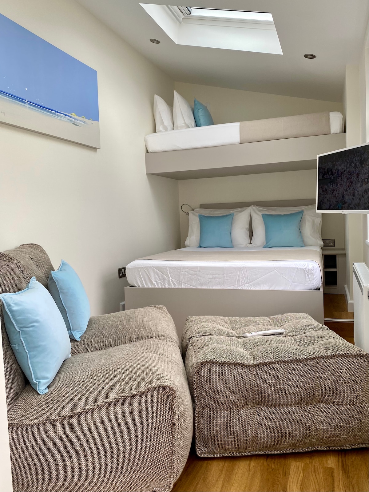 Annonce Airbnb populaire: NANO - A Sandbanks annexe 5min walk from the sea à Studland
