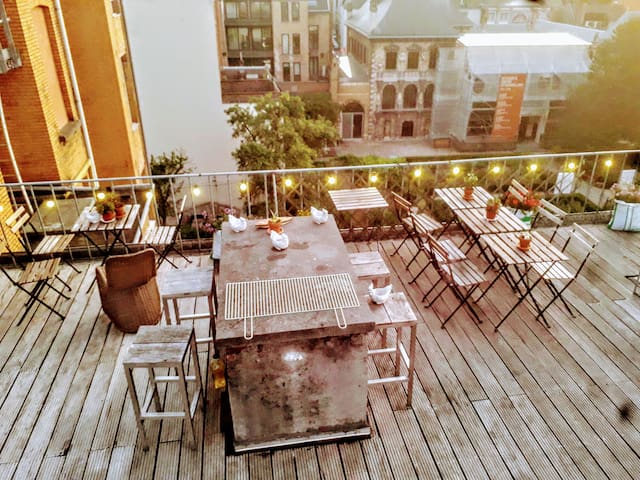 Herenhuis met 3 badkamers en 3 ruime slaapkamers