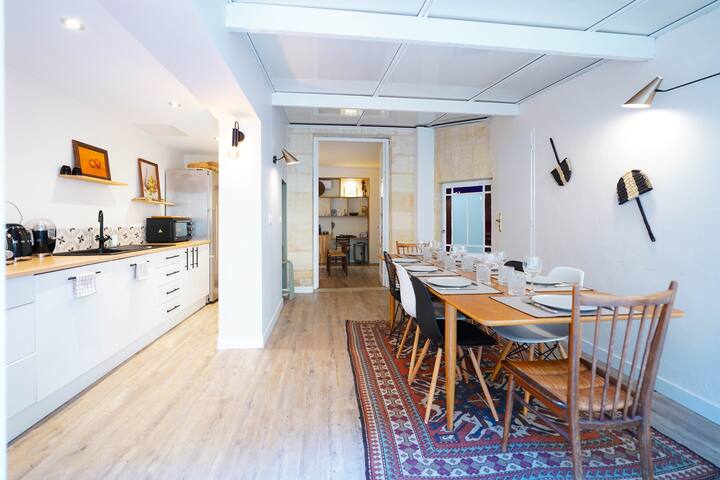 Bel immeuble 250m2 + cour en hyper-centre Bordeaux gallery image 4