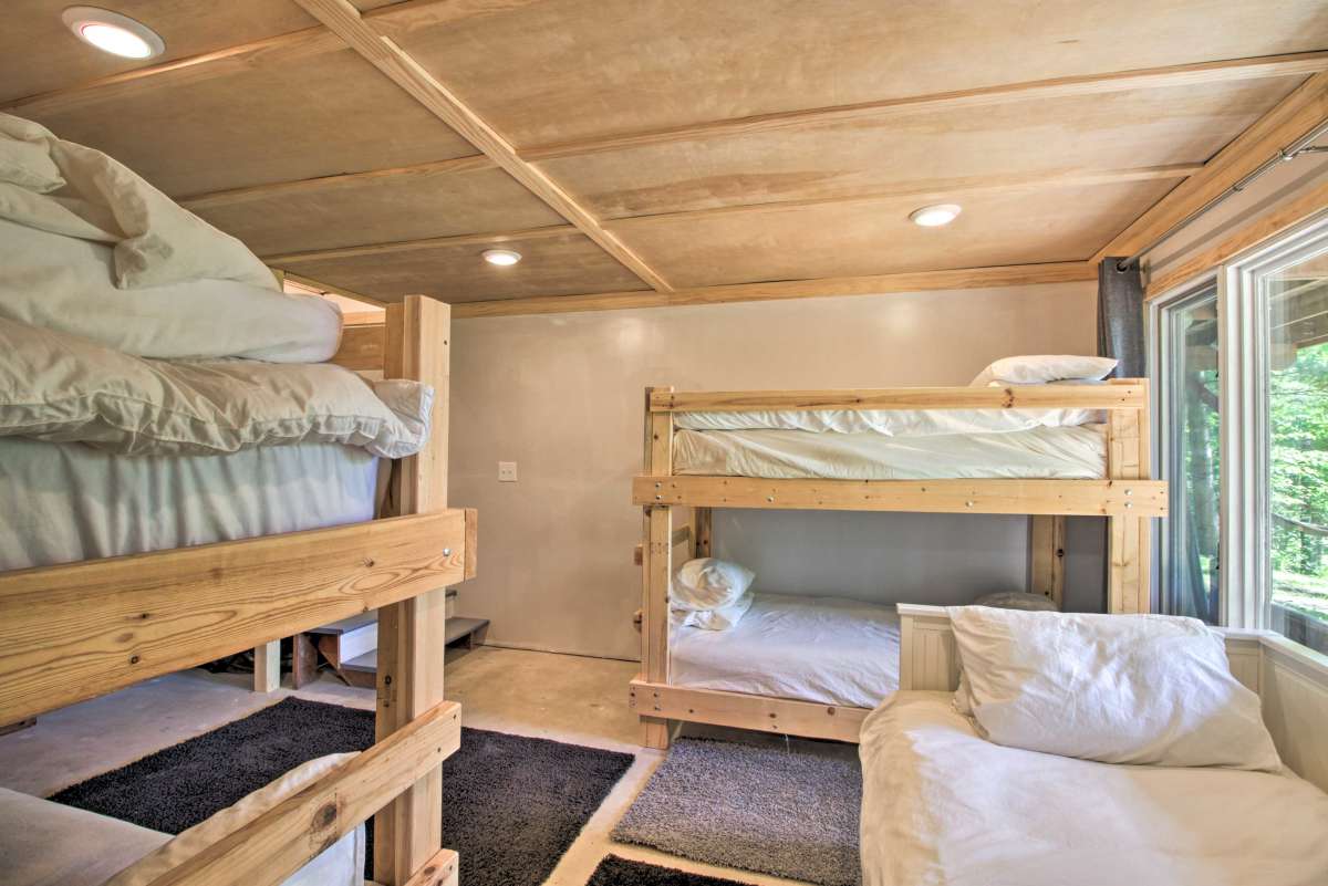 Downstairs bunk room