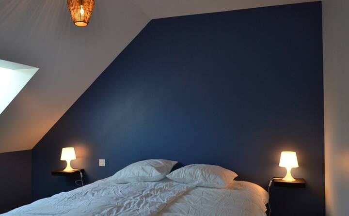 spacious upstairs room