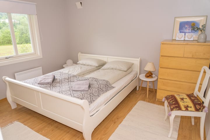 Bedroom 2. Double bed