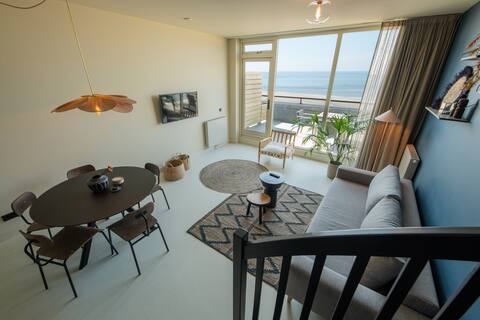 Beach House Sea View Apartment with Sauna @ Poort Beach Boutique Apartments
