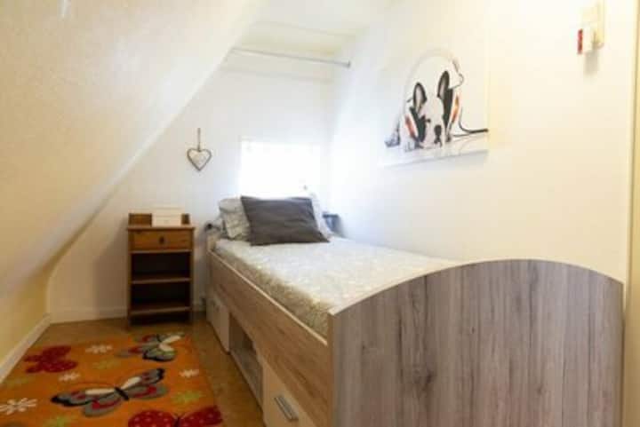 3.「小」儿童卧室