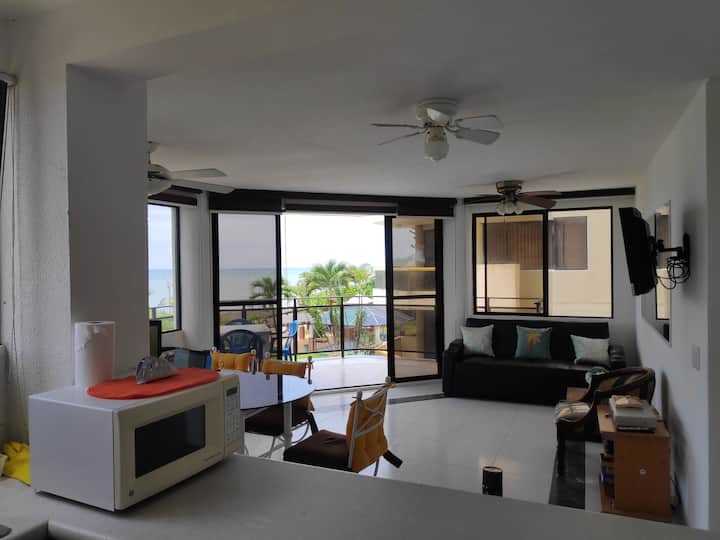 Široký spoločenský priestor