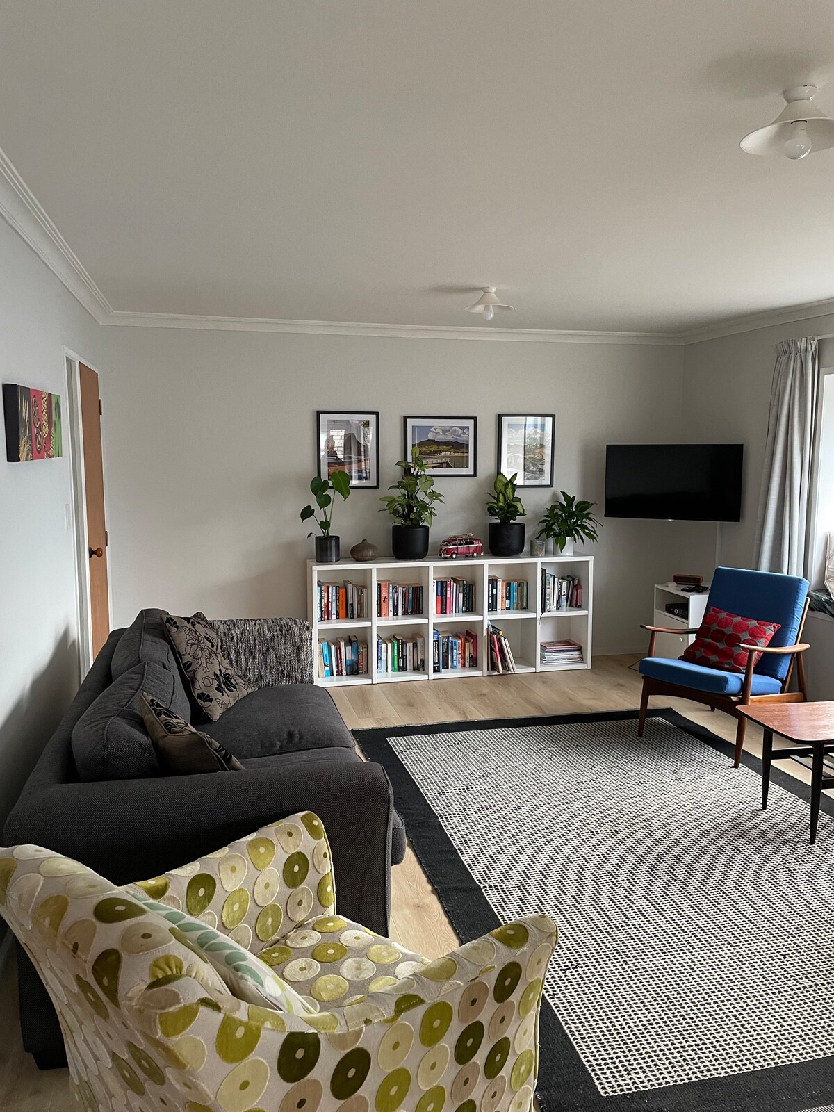 Top Airbnb: Beach and Eats at your Feet in Mount Maunganui