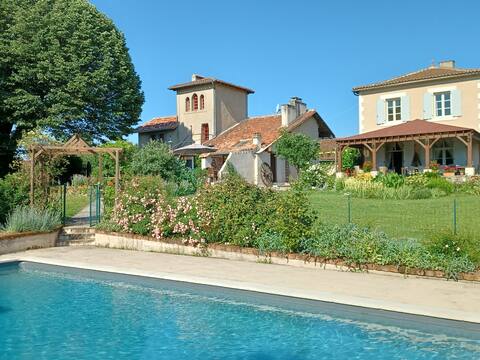 Maison de la Tour- beautiful 3 bedroom gite