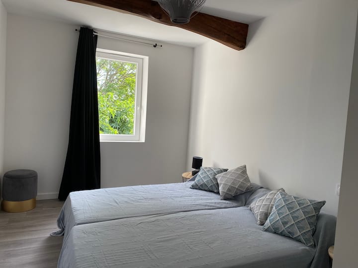 Literie neuve, 2 lits en 90