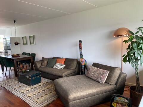 Spacious and cozy apartment - close to the beach