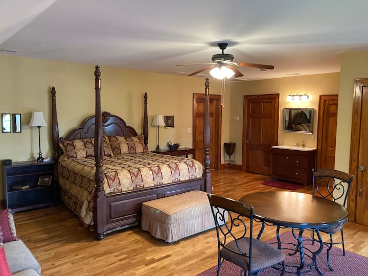 Lawrenceburg Vacation Rentals & Homes Kentucky, United States Airbnb